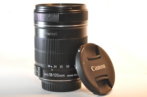 Canon 135 3 5 - mm, f/3.5-5.6